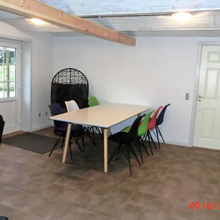 Langelund Apartments شقة